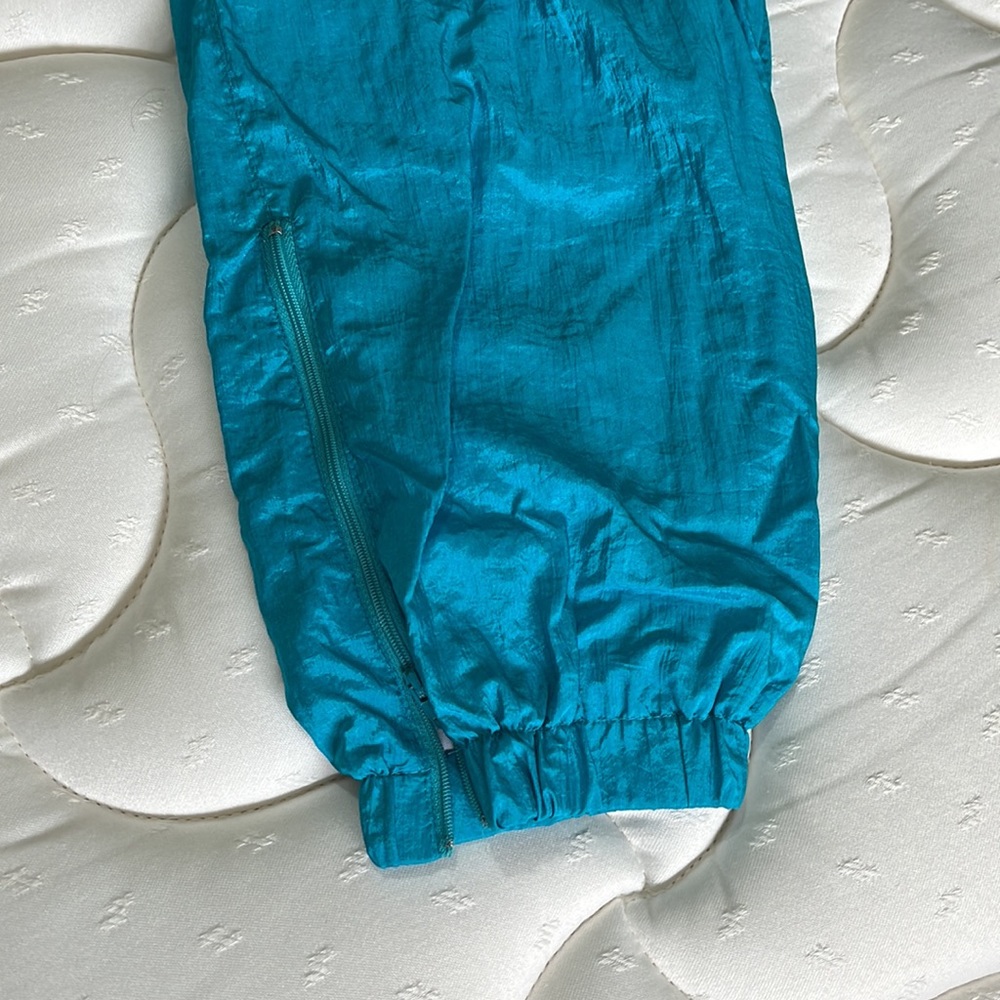 Lavon Tracksuit set - Picture 13 of 16